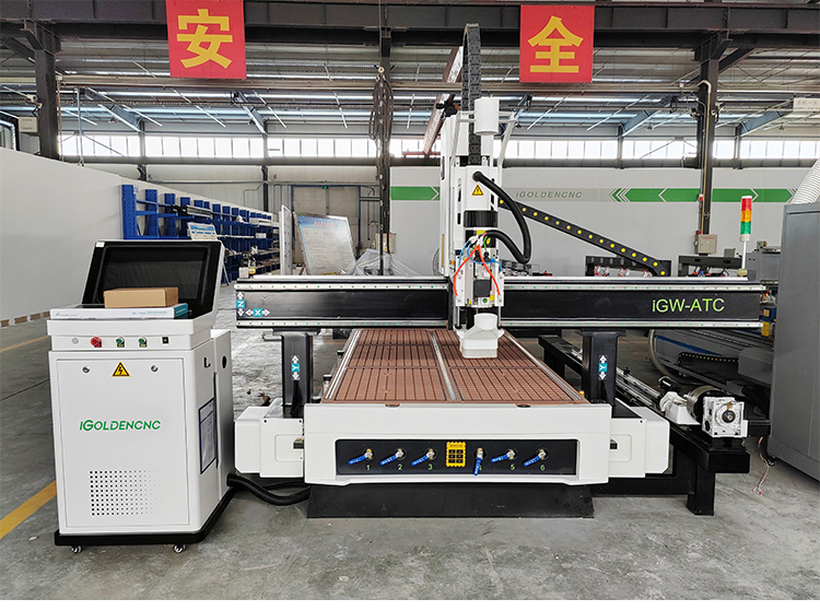 4 راوتر CNC المحور 1325