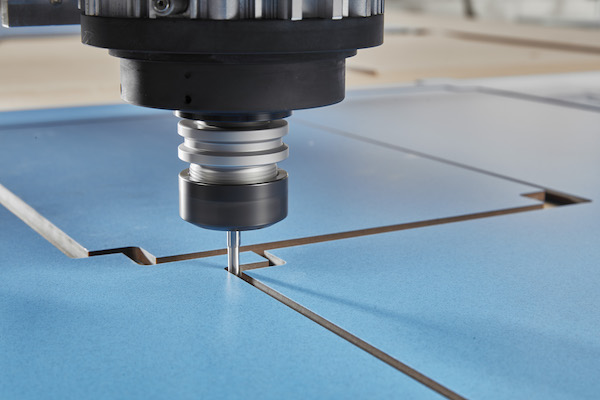 CNC Machines Cut Wood